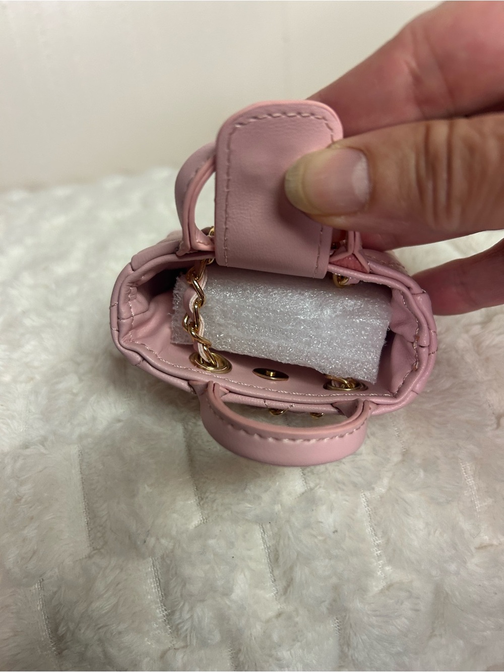 Mini Fashion Handbag Charms or Ear Bud Case -(1 per purchase) - Picture 4 of 6
